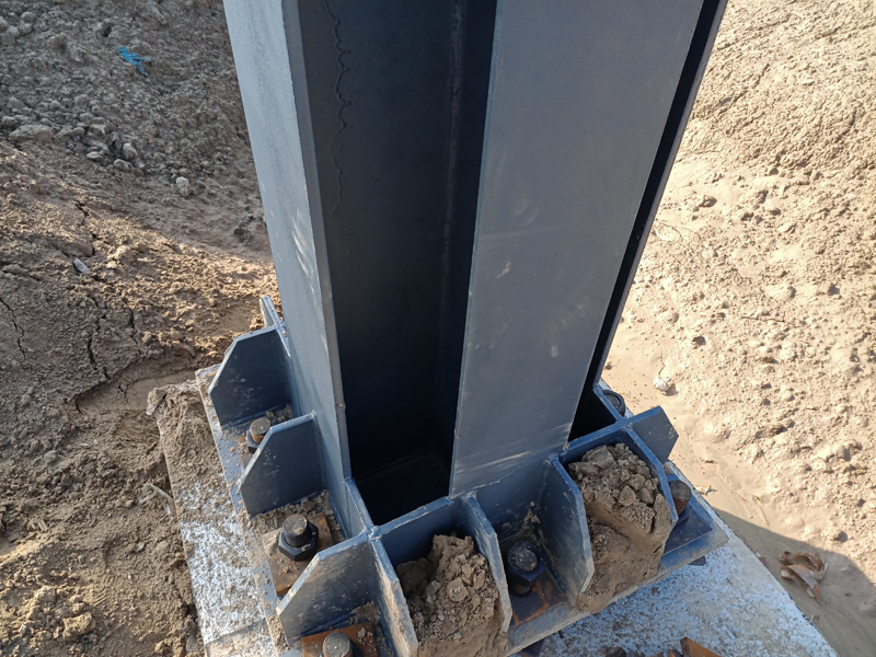 鋼結(jié)構(gòu)車(chē)間框架部分 十字柱