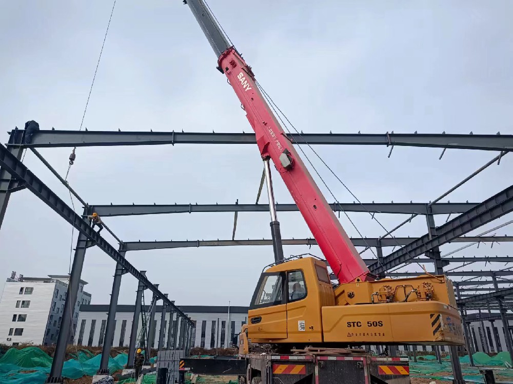 鋼結(jié)構(gòu)梁上系桿