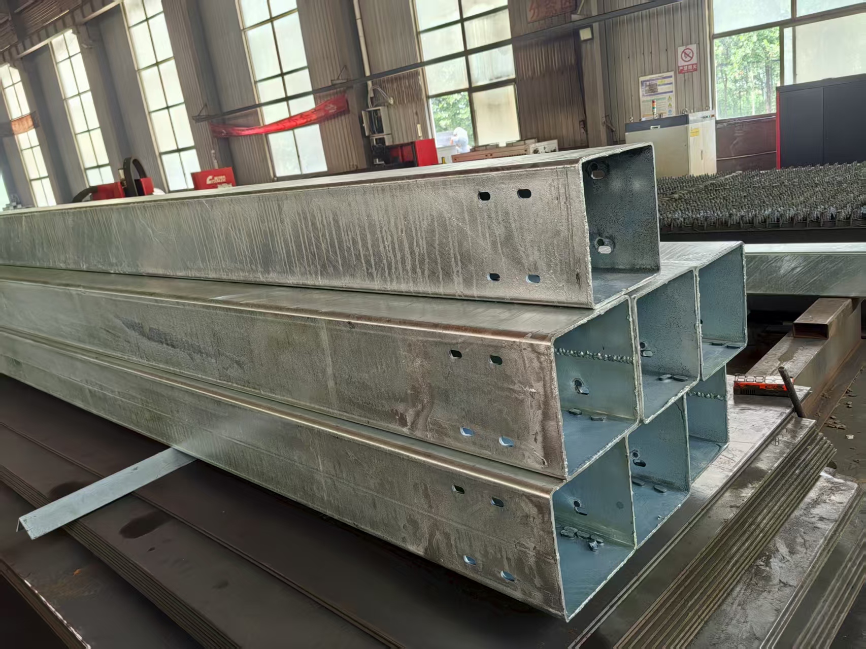 墻檁條、熱鍍鋅方管、衡水鋼構(gòu)加工、方管加工、鋼構(gòu)加工